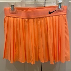 New with tags Nike tennis or golf skirt